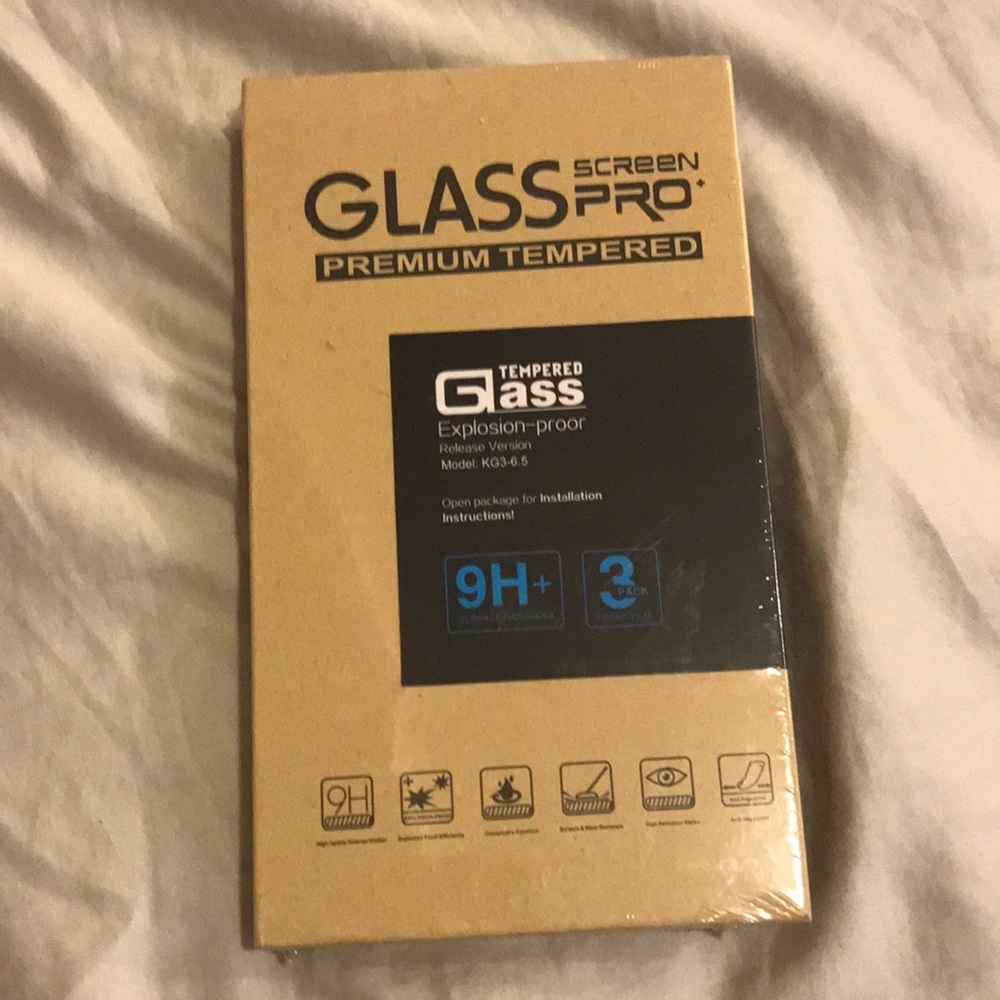 3 sets Glass screen protectors iPhone 11 Pro Max